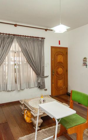 Casa à venda com 336m², 3 quartos e 4 vagasSala