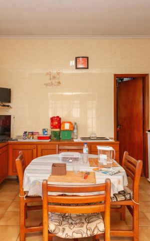 Casa à venda com 336m², 3 quartos e 4 vagasCozinha