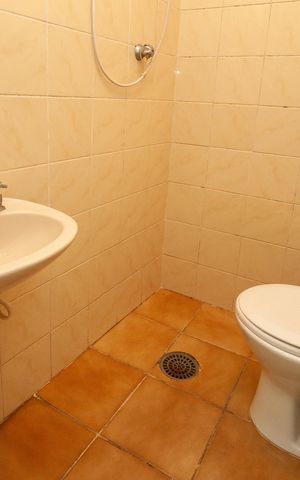 Casa à venda com 336m², 3 quartos e 4 vagasBanheiro de serviço