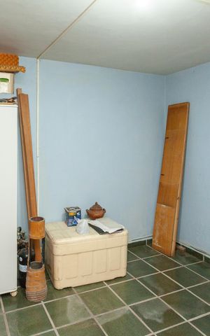 Casa à venda com 336m², 3 quartos e 4 vagasQuarto depósito