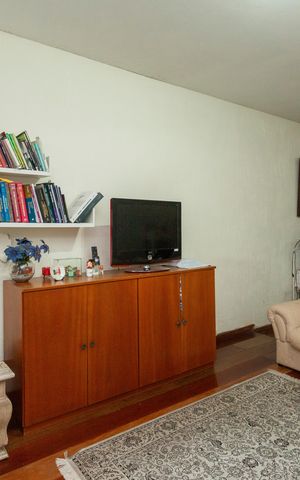 Casa à venda com 336m², 3 quartos e 4 vagasSala