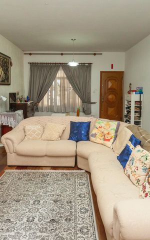 Casa à venda com 336m², 3 quartos e 4 vagasSala