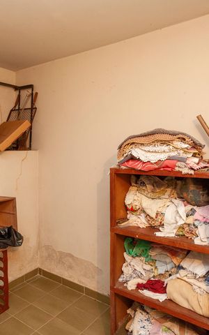 Casa à venda com 336m², 3 quartos e 4 vagasQuarto de Serviço