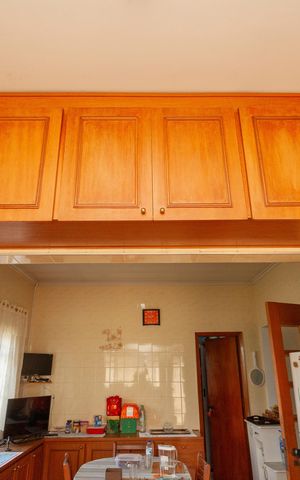 Casa à venda com 336m², 3 quartos e 4 vagasCozinha