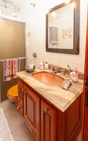 Casa à venda com 336m², 3 quartos e 4 vagasBanheiro da Suíte 3