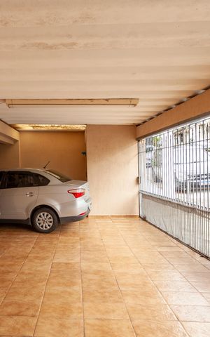 Casa à venda com 336m², 3 quartos e 4 vagasGaragem