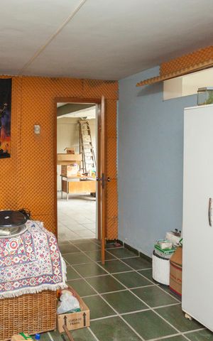 Casa à venda com 336m², 3 quartos e 4 vagasQuarto depósito