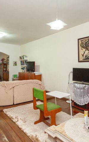Casa à venda com 336m², 3 quartos e 4 vagasSala