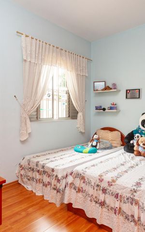 Casa à venda com 336m², 3 quartos e 4 vagasQuarto Suíte 2