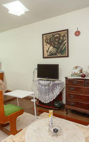 Casa à venda com 336m², 3 quartos e 4 vagasSala
