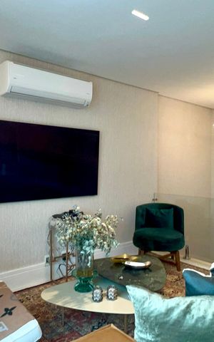 Apartamento para alugar com 200m², 3 quartos e 3 vagas Apartamento para alugar com 200m², 3 quartos e 3 vagasSala de TV