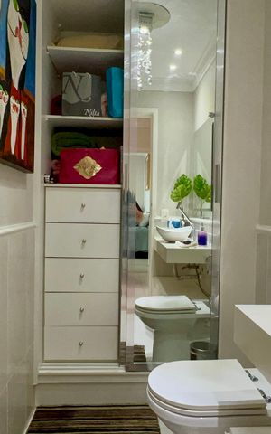 Apartamento para alugar com 200m², 3 quartos e 3 vagas Apartamento para alugar com 200m², 3 quartos e 3 vagasBanheiro