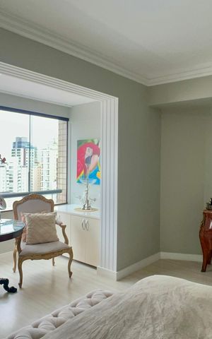 Apartamento para alugar com 200m², 3 quartos e 3 vagas Apartamento para alugar com 200m², 3 quartos e 3 vagasSuite