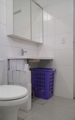 Casa à venda com 80m², 2 quartos e 2 vagasBanheiro da Suíte