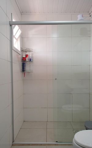 Casa à venda com 80m², 2 quartos e 2 vagasBanheiro da Suíte