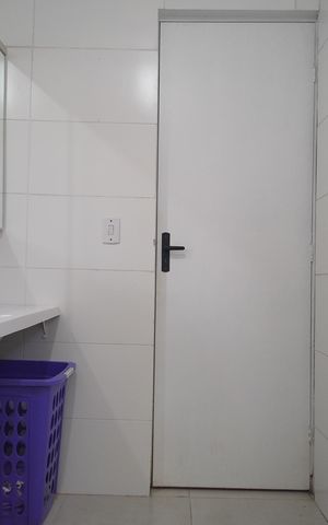 Casa à venda com 80m², 2 quartos e 2 vagasBanheiro da Suíte