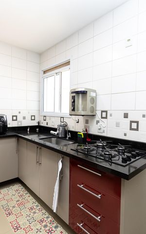 Apartamento à venda com 105m², 3 quartos e 2 vagas Apartamento à venda com 105m², 3 quartos e 2 vagasCozinha