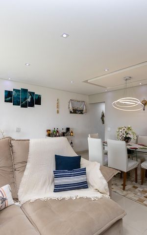 Apartamento à venda com 105m², 3 quartos e 2 vagas Apartamento à venda com 105m², 3 quartos e 2 vagasSala