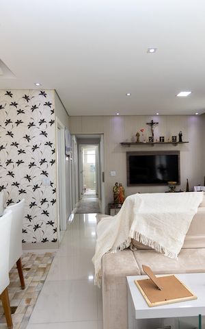 Apartamento à venda com 105m², 3 quartos e 2 vagas Apartamento à venda com 105m², 3 quartos e 2 vagasSala