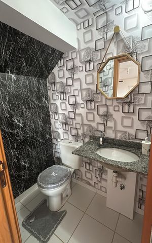 Casa de condomínio para alugar com 60m², 2 quartos e 2 vagas Casa de condomínio para alugar com 60m², 2 quartos e 2 vagasBanheiro