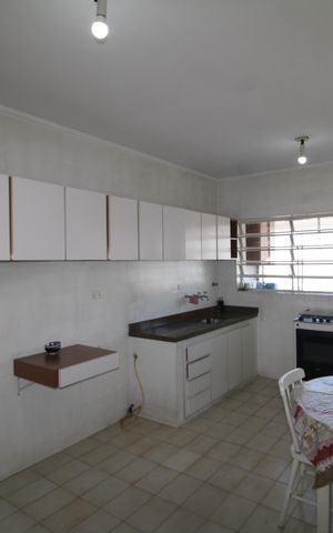 Casa para alugar com 250m², 3 quartos e 2 vagasCozinha