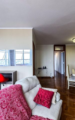 Apartamento à venda com 118m², 3 quartos e 1 vaga Apartamento à venda com 118m², 3 quartos e 1 vagaSala