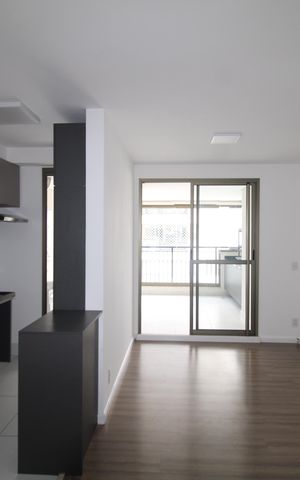 Apartamento à venda com 81m², 3 quartos e 2 vagasSala / Cozinha