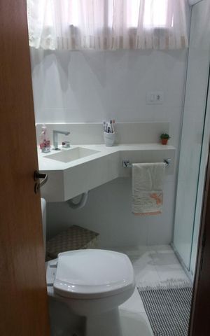 Apartamento à venda com 64m², 2 quartos e 1 vaga Apartamento à venda com 64m², 2 quartos e 1 vagaBanheiro