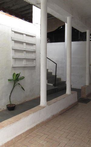 Casa à venda com 228m², 3 quartos e 3 vagasÁrea externa