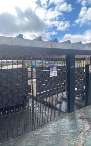 Casa à venda com 228m², 3 quartos e 3 vagas Casa à venda com 228m², 3 quartos e 3 vagasFachada