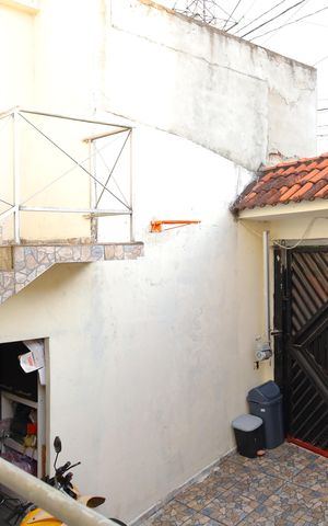 Casa para alugar com 80m², 4 quartos e 1 vagaQuintal