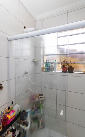 Casa à venda com 125m², 3 quartos e 2 vagasBanheiro da Suíte