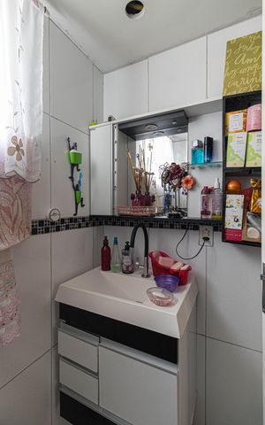 Apartamento à venda com 45m², 2 quartos e sem vaga Apartamento à venda com 45m², 2 quartos e sem vagaBanheiro