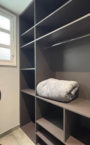 Apartamento à venda com 100m², 3 quartos e 1 vaga Apartamento à venda com 100m², 3 quartos e 1 vagaSuíte - closet