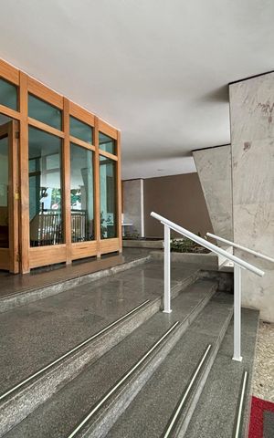 Apartamento à venda com 100m², 3 quartos e 1 vaga Apartamento à venda com 100m², 3 quartos e 1 vagaPortaria