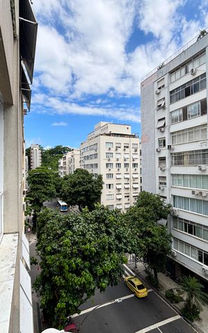 Apartamento à venda com 100m², 3 quartos e 1 vaga Apartamento à venda com 100m², 3 quartos e 1 vagaSlaa - vista