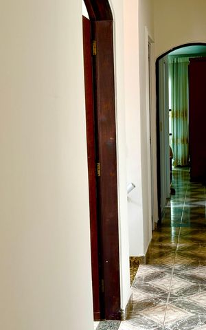 Casa à venda com 275m², 3 quartos e 4 vagas Casa à venda com 275m², 3 quartos e 4 vagasCorredor interno