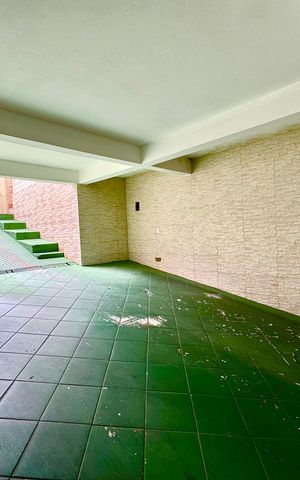Casa à venda com 275m², 3 quartos e 4 vagas Casa à venda com 275m², 3 quartos e 4 vagasGaragem