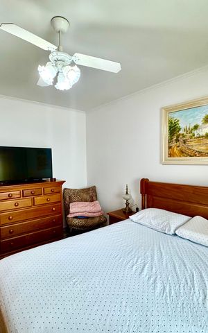 Casa à venda com 275m², 3 quartos e 4 vagas Casa à venda com 275m², 3 quartos e 4 vagasSuite