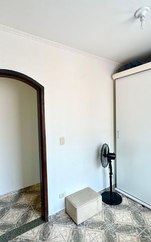Casa à venda com 275m², 3 quartos e 4 vagas Casa à venda com 275m², 3 quartos e 4 vagasQuarto 2
