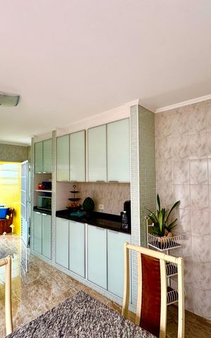 Casa à venda com 275m², 3 quartos e 4 vagas Casa à venda com 275m², 3 quartos e 4 vagasCozinha