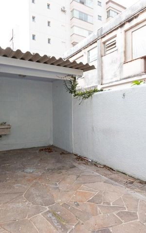 Casa à venda com 272m², 4 quartos e 3 vagasÁrea Comum 