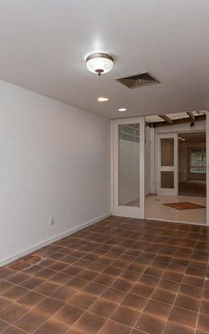 Casa à venda com 272m², 4 quartos e 3 vagasCozinha 