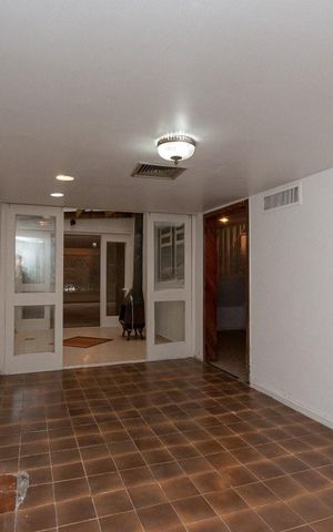 Casa à venda com 272m², 4 quartos e 3 vagasCozinha 