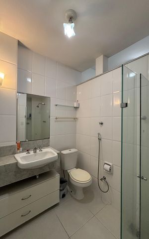 Apartamento à venda com 85m², 2 quartos e sem vaga Apartamento à venda com 85m², 2 quartos e sem vagaBanheiro social