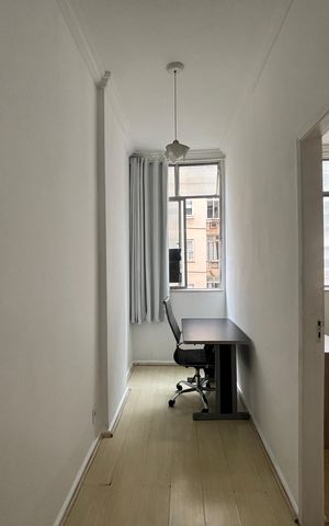 Apartamento à venda com 85m², 2 quartos e sem vaga Apartamento à venda com 85m², 2 quartos e sem vagaSala