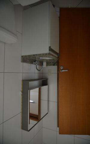 Apartamento à venda com 76m², 2 quartos e 1 vagaBanheiro Social