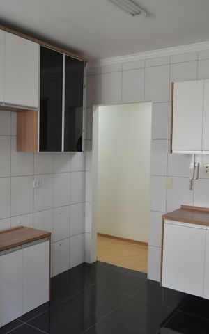 Apartamento à venda com 76m², 2 quartos e 1 vagaCozinha
