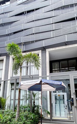 Studio à venda com 27m², 1 quarto e sem vaga Studio à venda com 27m², 1 quarto e sem vagaFachada