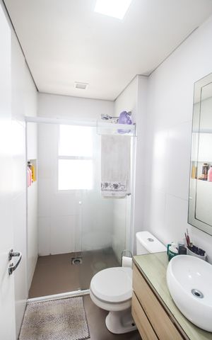 Apartamento à venda com 110m², 3 quartos e 2 vagas Apartamento à venda com 110m², 3 quartos e 2 vagasBanheiro